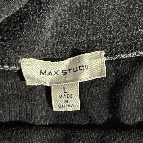 Used - Picture 2 of 2